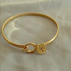 Initial bangle “r”